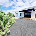 Casa Vacacional Anna, Piscina Privada Climatizada Hébergement de vacances Playa Blanca (Lanzarote)