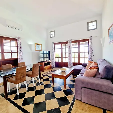 Casa Vacacional Anna, Piscina Privada Climatizada Playa Blanca (Lanzarote)